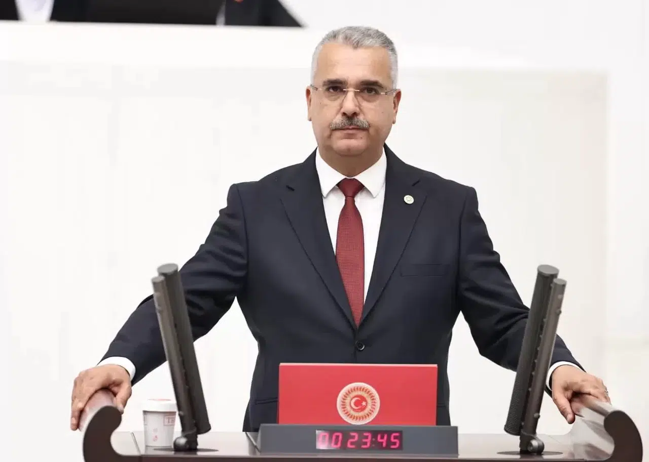‘Cumhuriyet, Türk Milletinin Eşsiz Kahramanlık Destanıdır’
