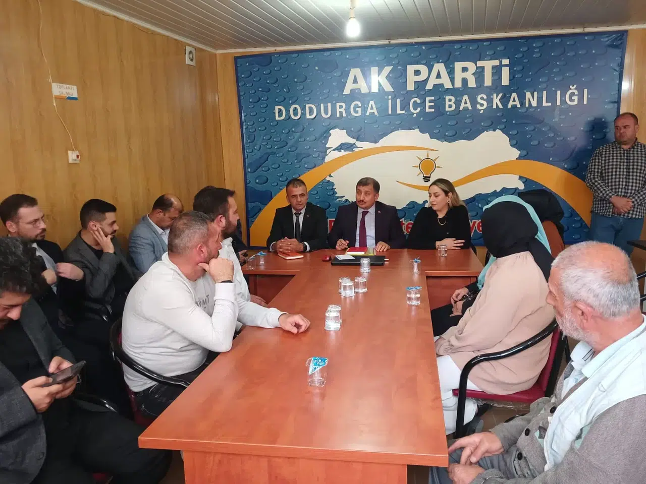 Günay’dan Kongreler Öncesi İlçe Ziyaretleri