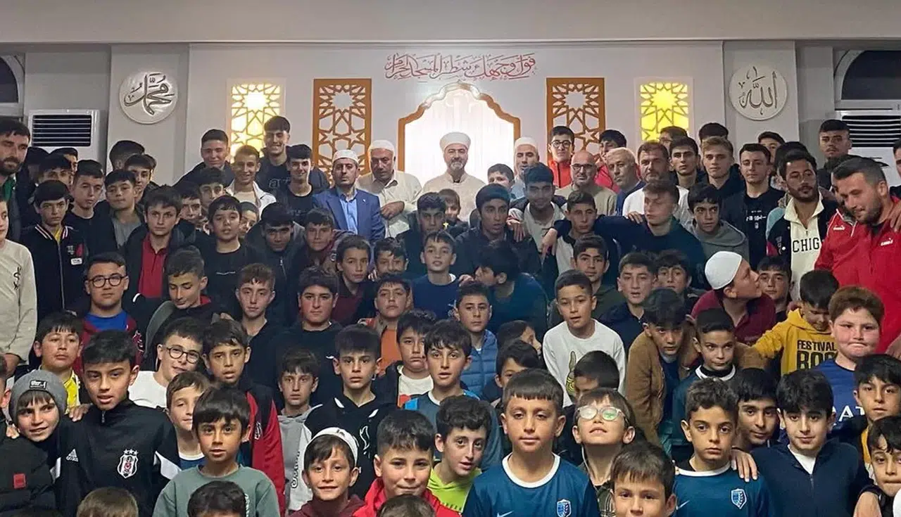 İl Müftüsü Yıldırım, Gençlerle Buluştu