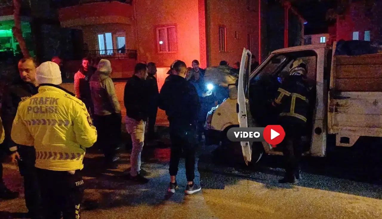 Kamyonet Alev Alev Yandı