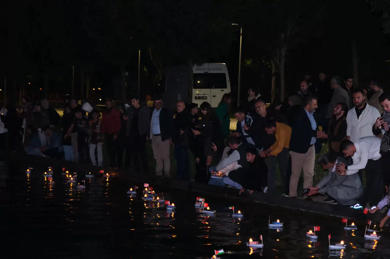 Maket Gemiler Filistin İçin Suya Bırakıldı