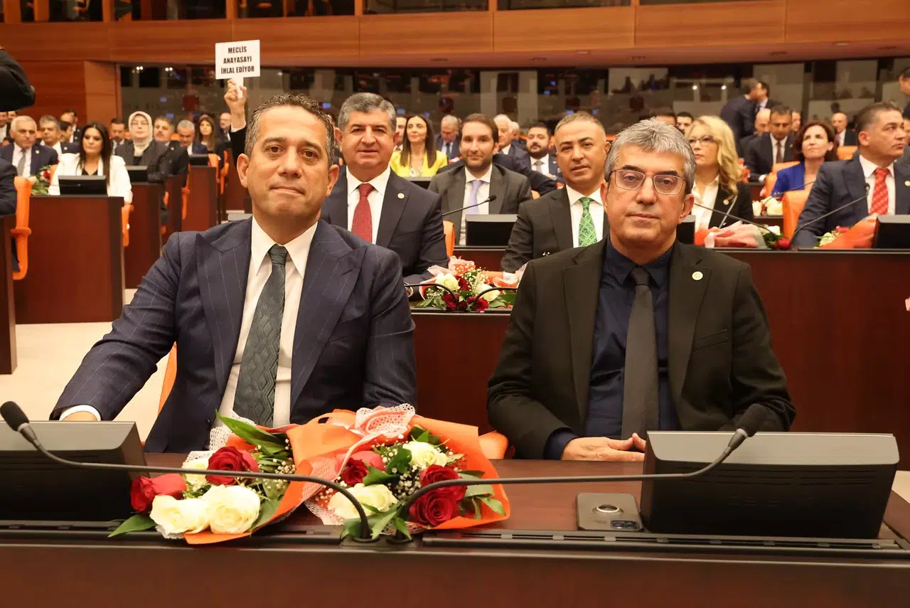 Tahtasız: Mücadelemiz Sürecek