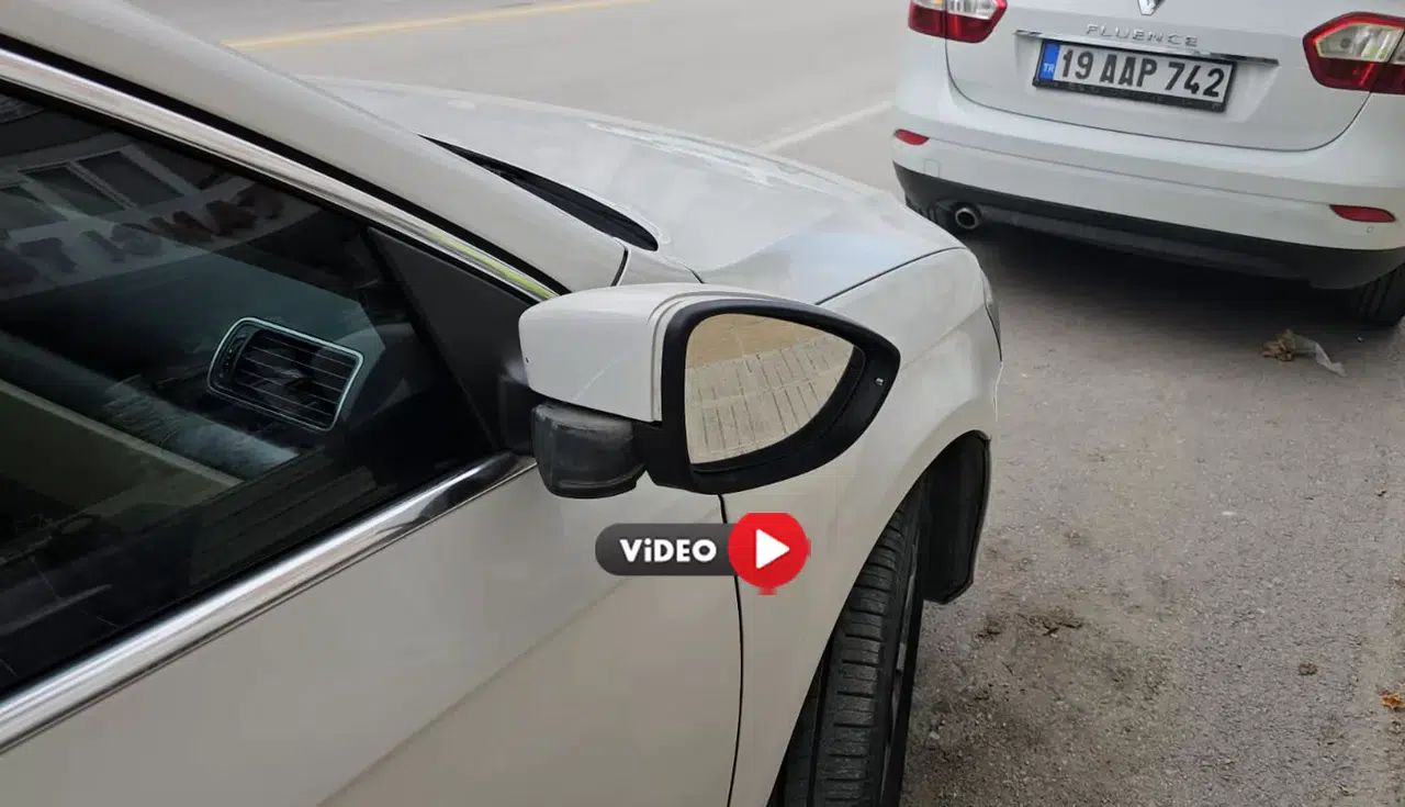 Park Halindeki 15 Aracın Aynaları Kırıldı