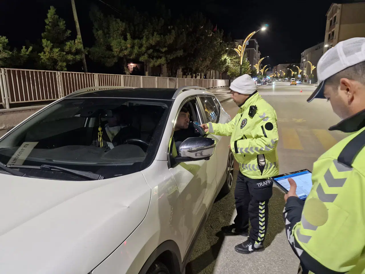 Polis Ekiplerinden Huzur Uygulaması