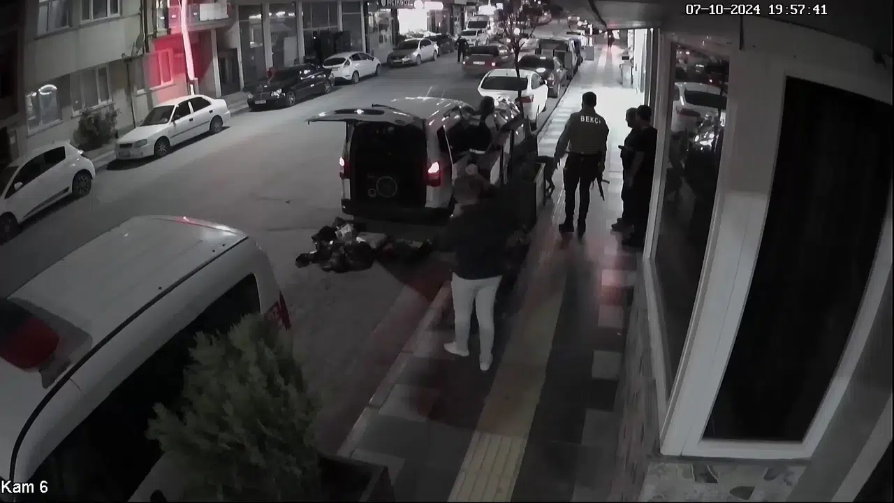 Polis Şüphelenip Durdurdu, Uyuşturucu Madde Çıktı