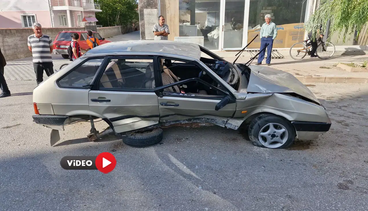 U Dönüşü Yaparken Aracı Bu Hale Getirdi