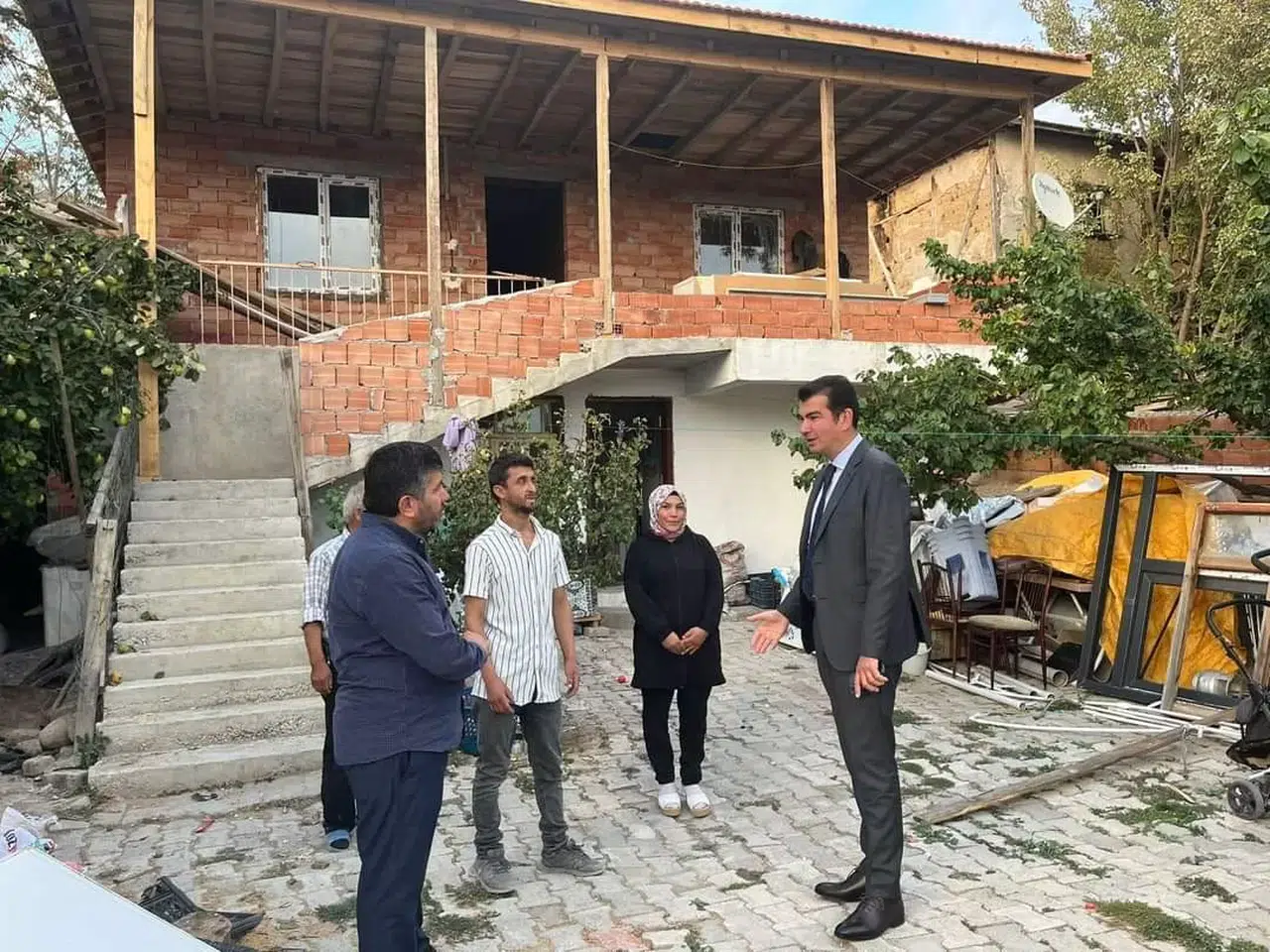 Yangınzede Ailenin Yaraları Sarılıyor