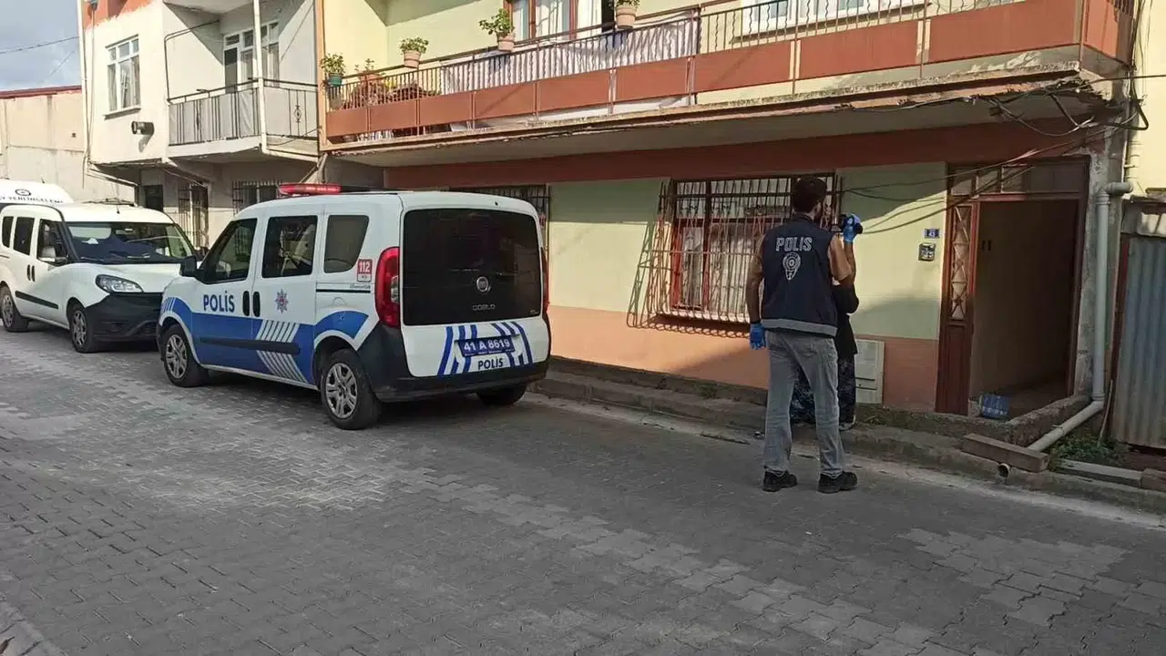 Ablasını Dövdüğünü Sav Ettiği Eniştesini Öldüren Sanığa 12 Yıl Mahpus