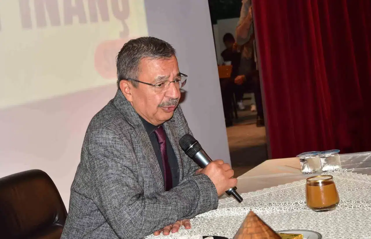 Ahlat’ta Araştırmacı Müellif Hayati İnanç Söyleşisi Ağır İlgi Gördü
