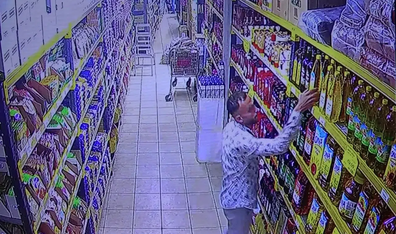 Ayçiçek Yağını Pantolonunun İçine Sokarak Çaldı