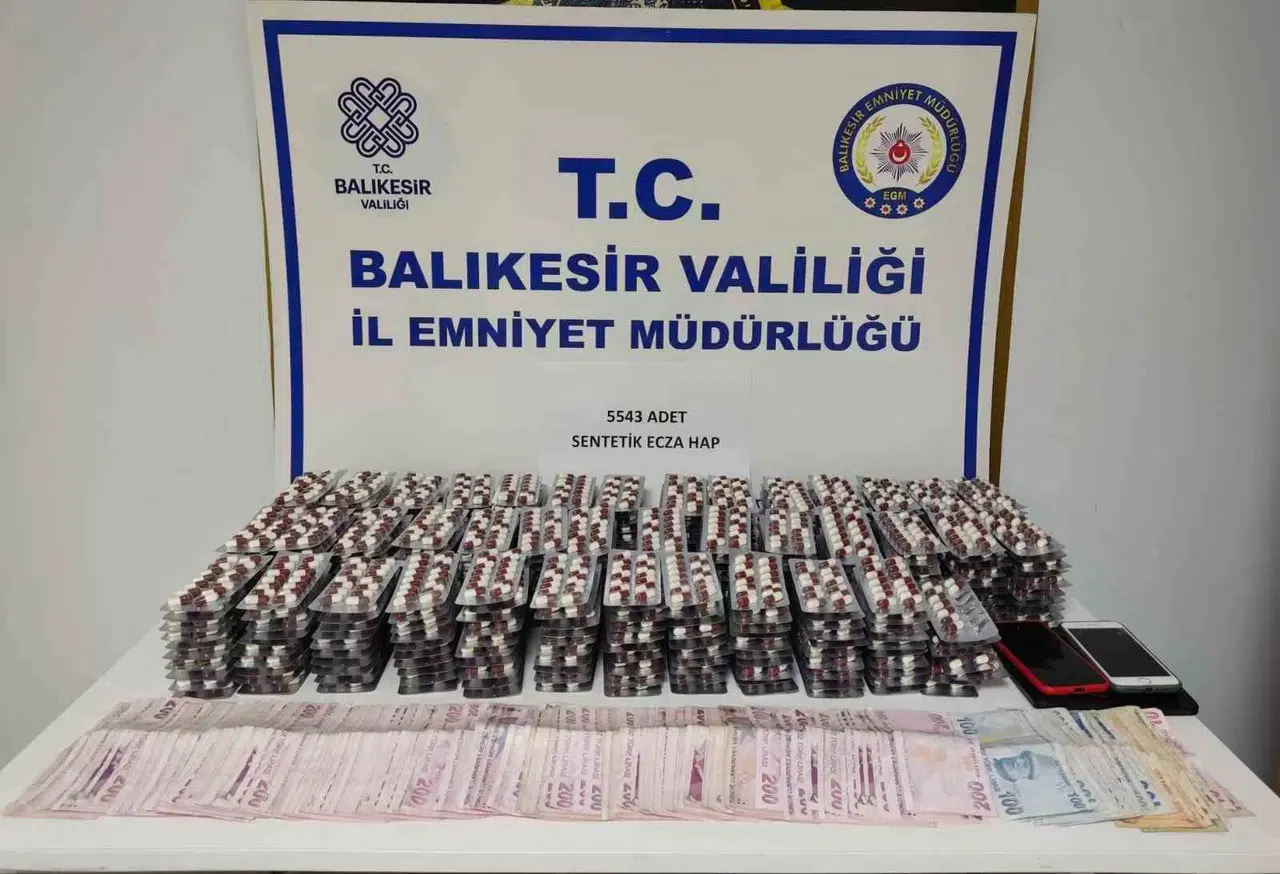 Ayvalık’ta Zehir Tacirlerine Darbe: 4 Kişi Tutuklandı