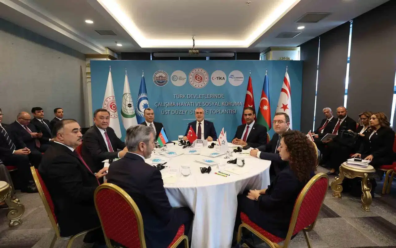 Bakan Işıkhan: "Sosyal Koruma ve Çalışma Hayatı Alanında Geliştireceğimiz Yeni İş Birlikleri Vatandaşlarımıza Daha Yeterli Hayat Sunmamızda Bizlere Yardımcı Olacak"