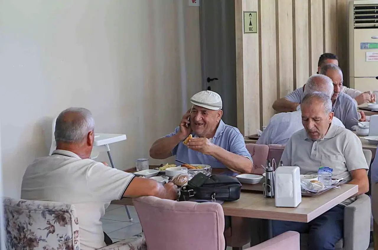 Bayraklı’da Üçüncü Kent Lokantası Açıldı