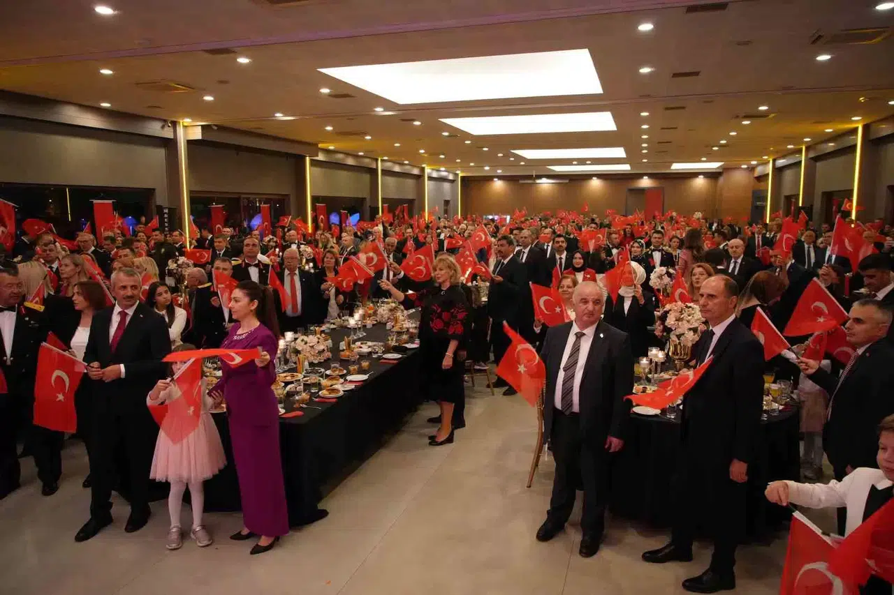 Cumhuriyet’in 101. Yılına Coşkulu Kutlama