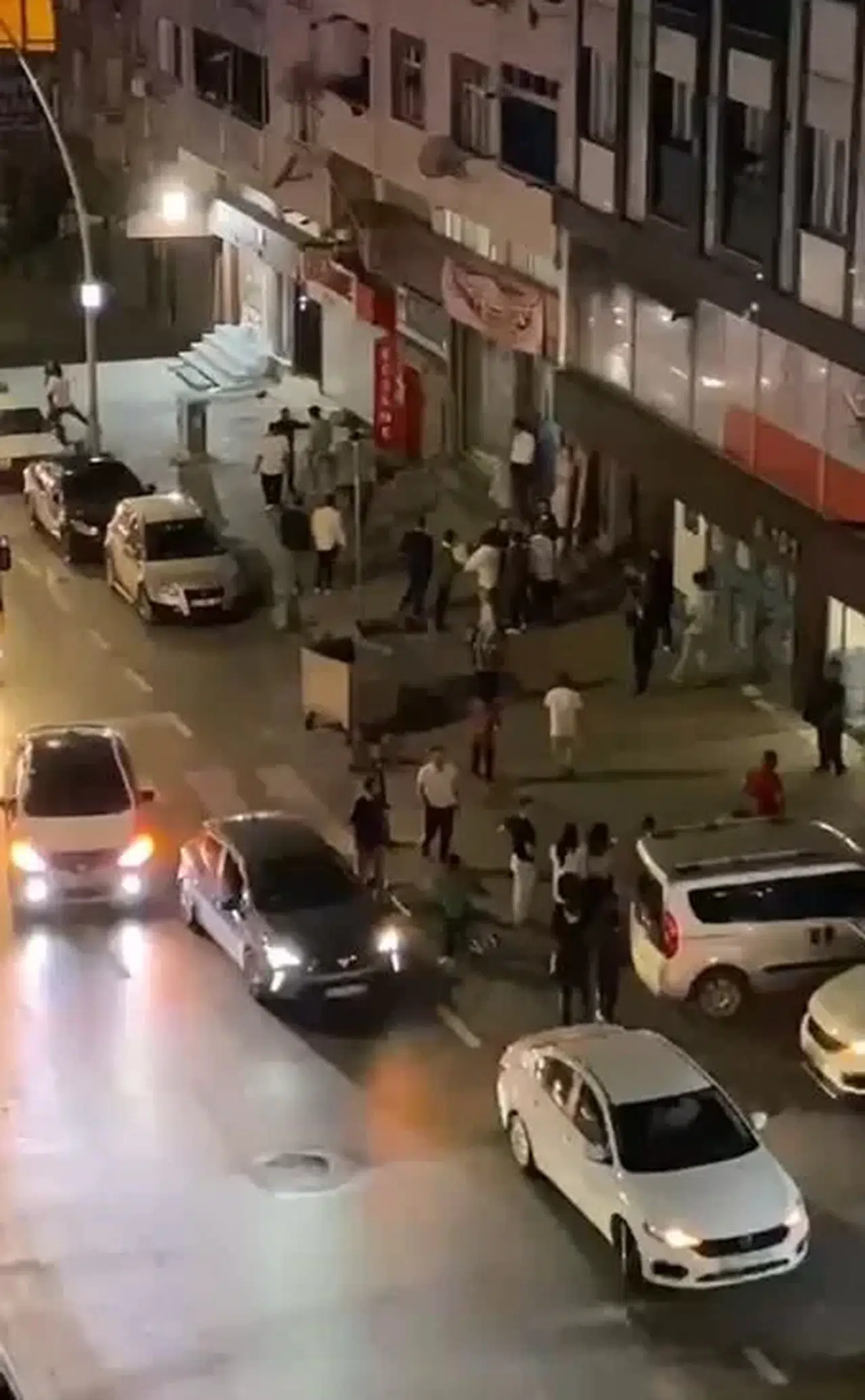 Düğün Konvoyunda Korna Arbedesi