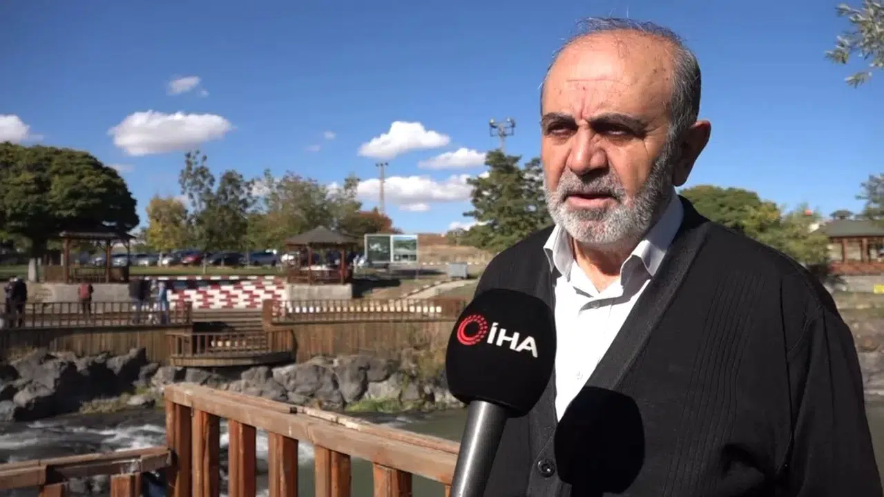 Erciş Balık Bendi Yavru Balıkların Barınma Alanı Oldu