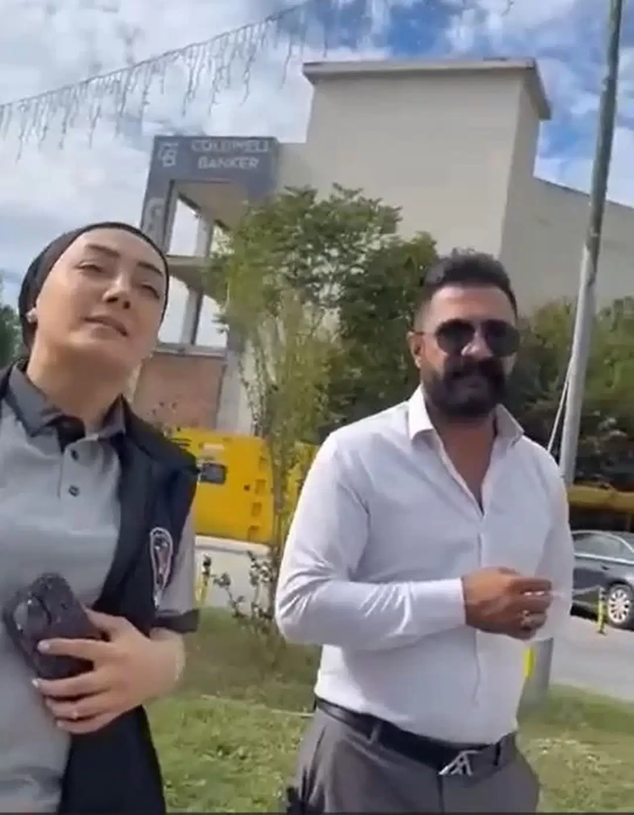 Esenyurt’ta Bir Sitede Otopark Tartışması: Site Yöneticisi, Bayana Bu türlü Saldırdı