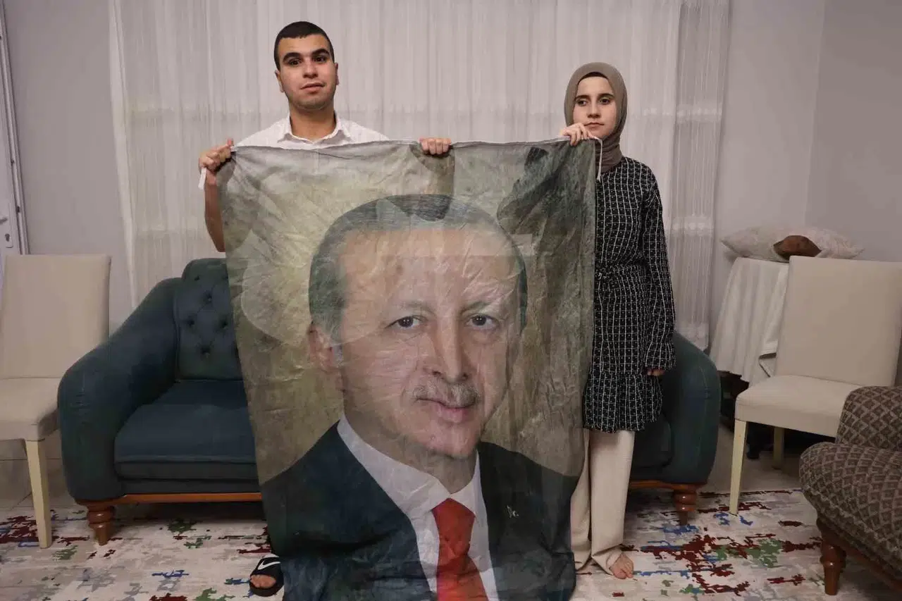 Görme Engelli Kardeşlerin Hayali, Sesine Aşık Oldukları Cumhurbaşkanı Erdoğan ile Tanışabilmek
