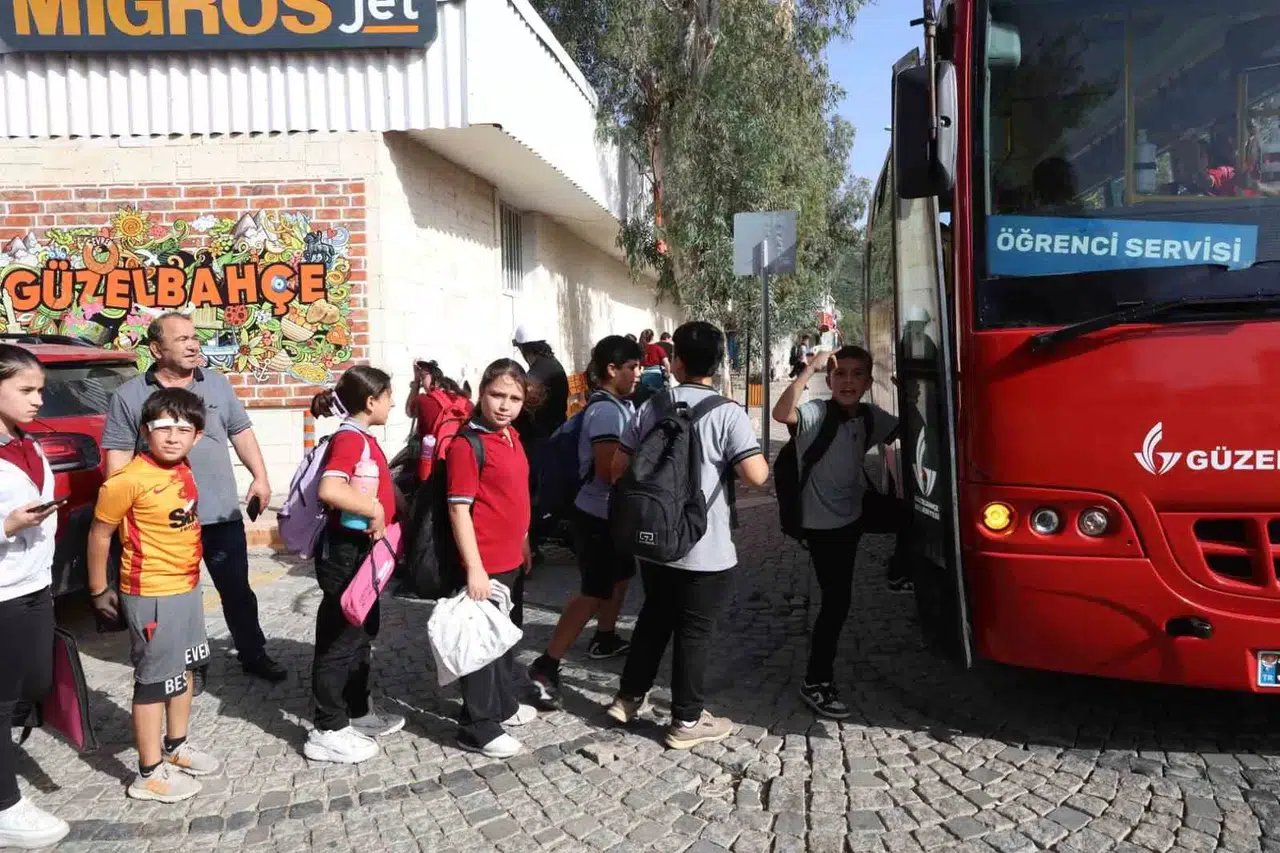 Güzelbahçe Belediyesinden Fiyatsız Okul Servisi