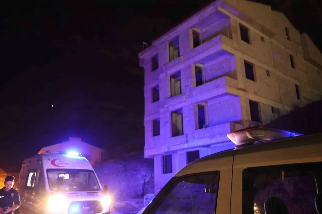 İkna Uğraşı Bir Saat Sürdü: İntihar Etmek İsteyen Şahsı Emniyet Müdür Yardımcısı İkna Etti