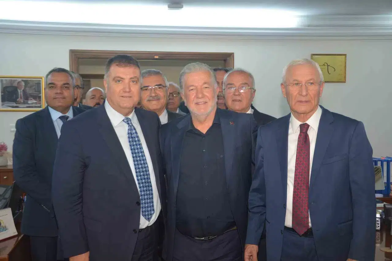 İzmir Sürücüler ve Arabacılar Odası’nın Yeni Liderinden Birinci Ziyaret Esnaf Birliği’ne