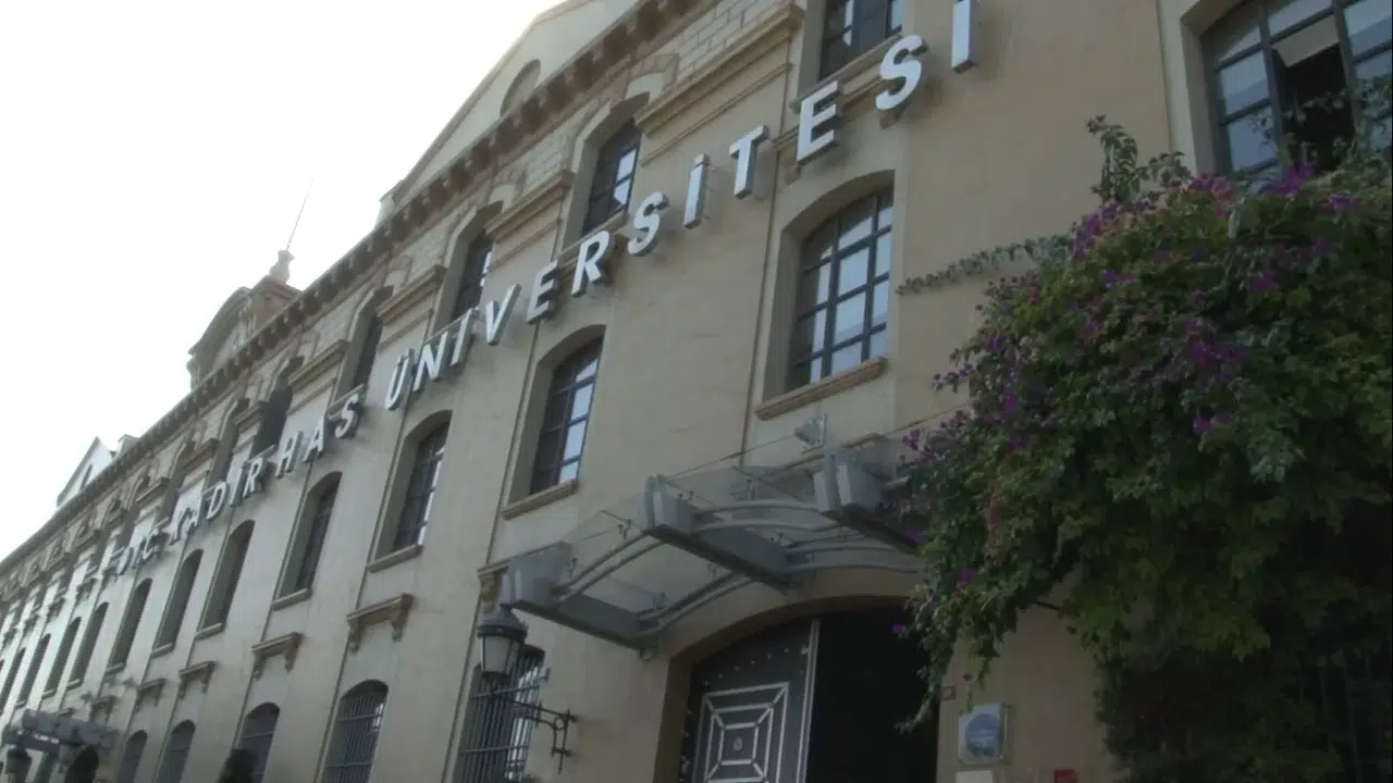 Kadir Has Üniversitesi Türkiye’nin En Uygun 8’inci Üniversitesi Seçildi