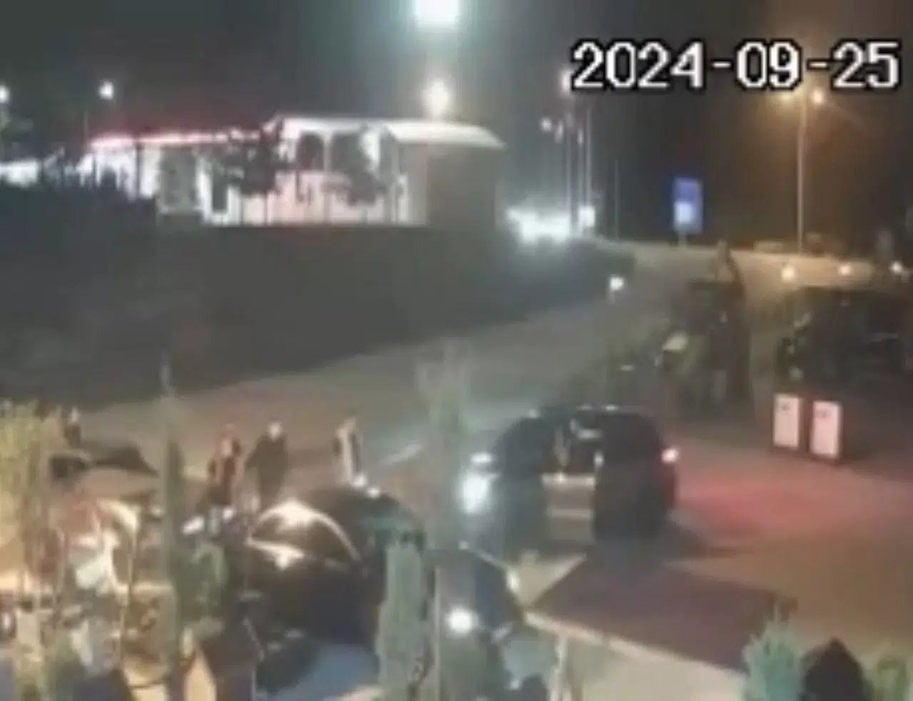 Lüks Cipiyle Tartıştığı İş Beşerinin Aracına Tekraren Çarptı: Endişe Dolu Anlar Kamerada