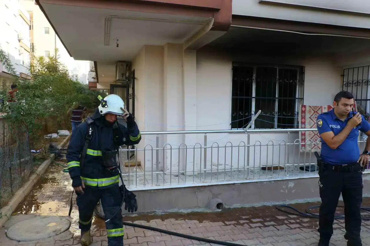 Meskene Döndüklerinde Gördüklerine İnanamadı, Genç Kız Gözyaşlarını Tutamadı