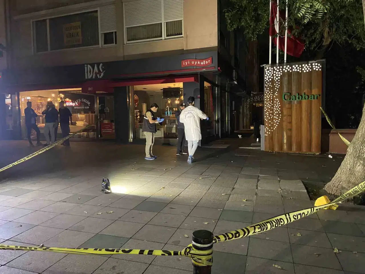 Nişantaşı’nda Bir Restorana 2 Gün Üst Üste Kurşun Yağdırdılar