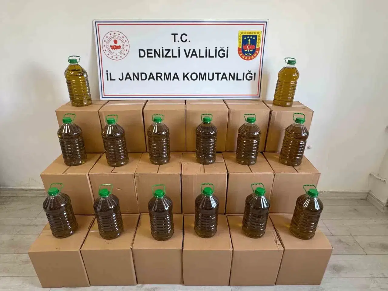 Tamirhanede Pamuk ve Soya Yağlarından Düzmece Zeytinyağı Ürettiler