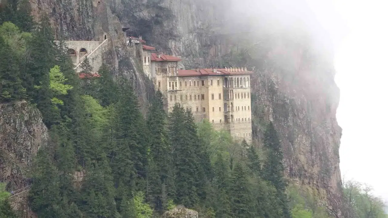 Trabzon’da Yabancı Turist Sayısında Düşüş Turizm Tesisi Sayısında Artış