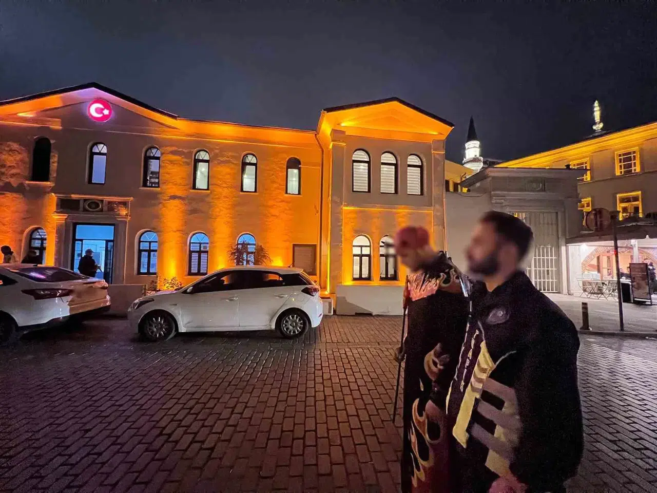 15 Temmuz Şehitler Köprüsü’nde Kostümle Koşan Şahıs Yakalandı