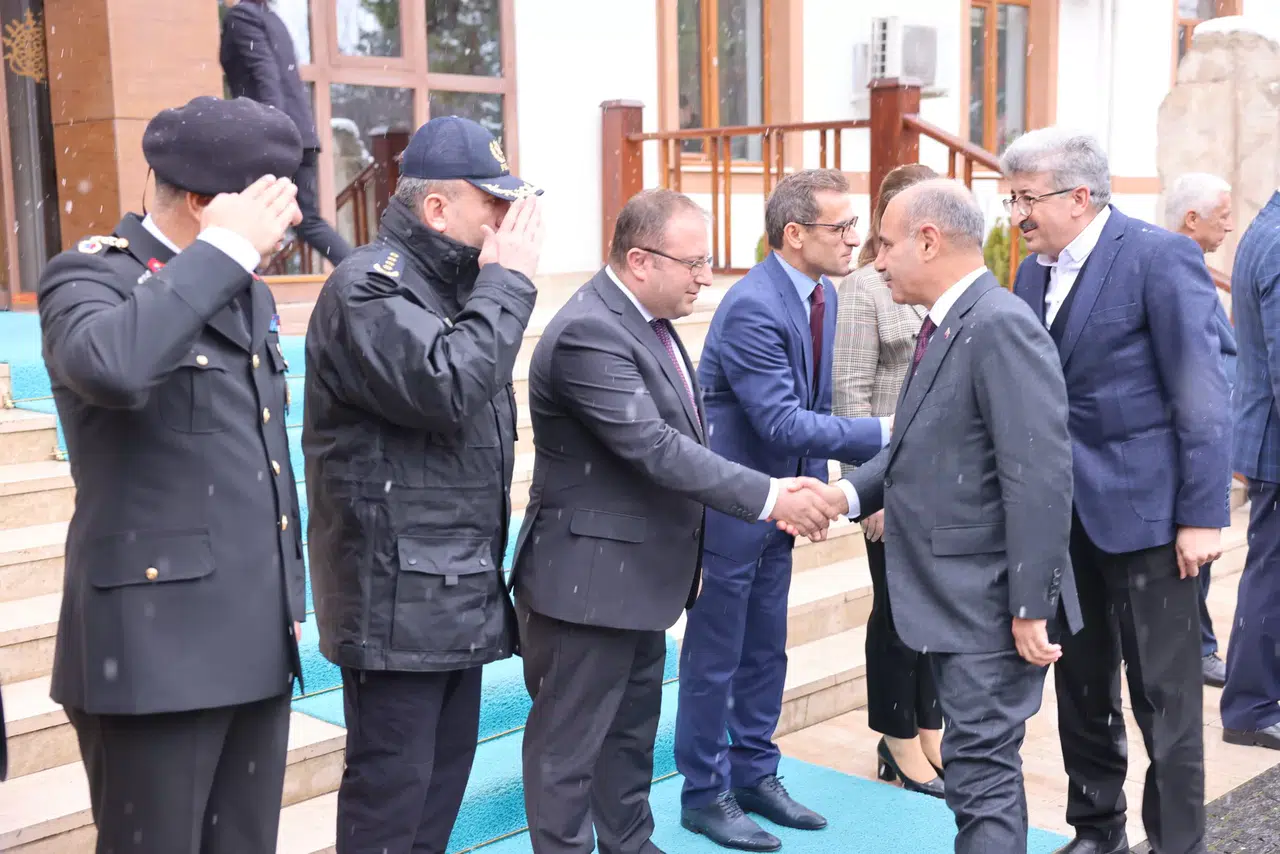 Aktaş, Çorum Valisi Çalgan'ı Ziyaret Etti