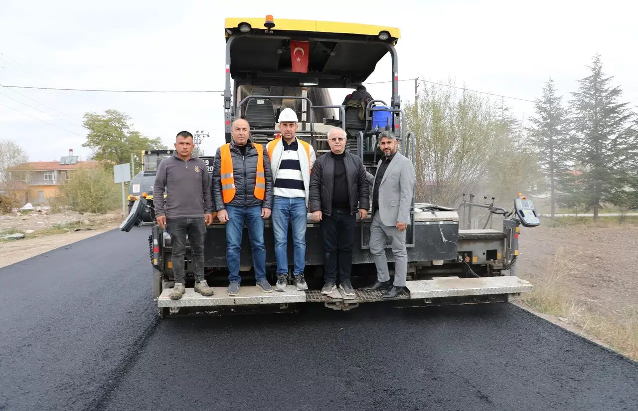 Alaca’da Asfalt Kaplamalar Yenileniyor