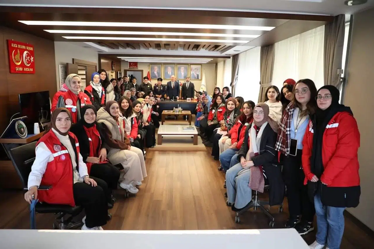 Başkan Arslan, Gönüllü Gençleri Ağırladı