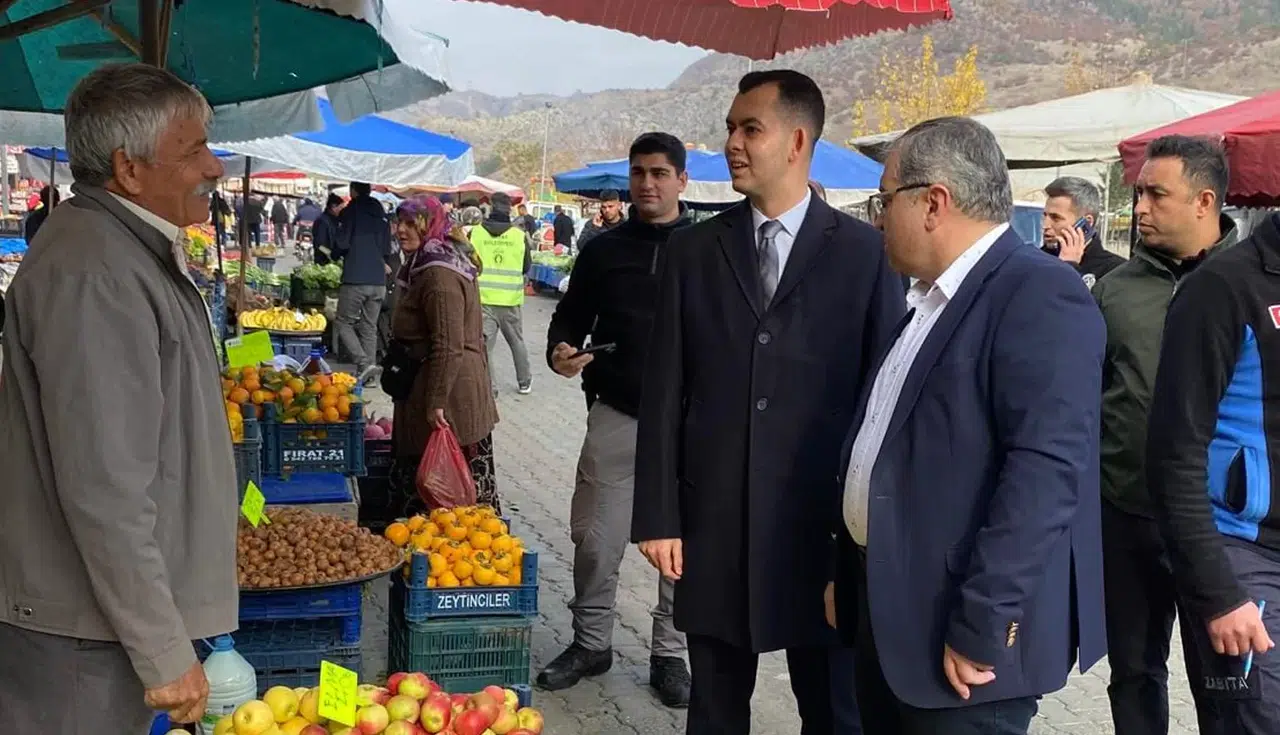 Başkan Ünlü, Pazar Esnafını Dinledi