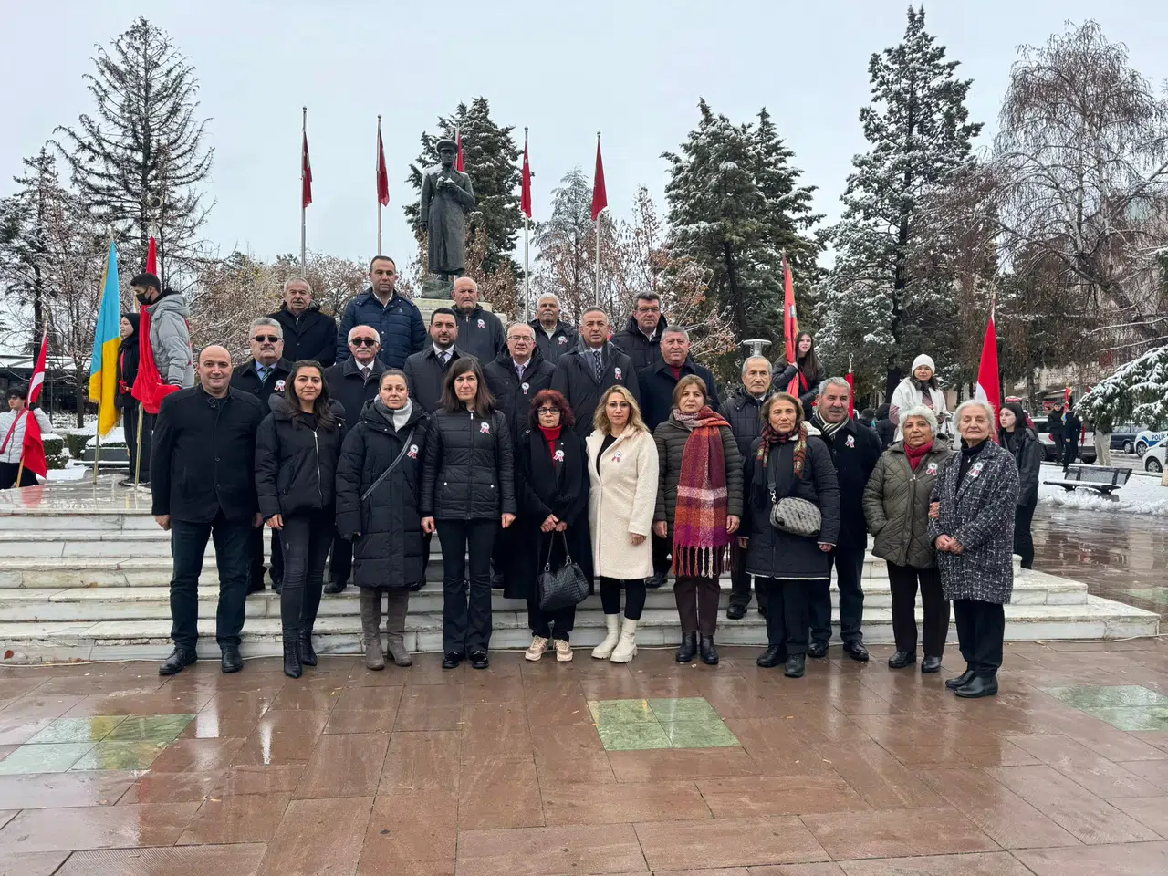 CHP’den Başöğretmene Saygı