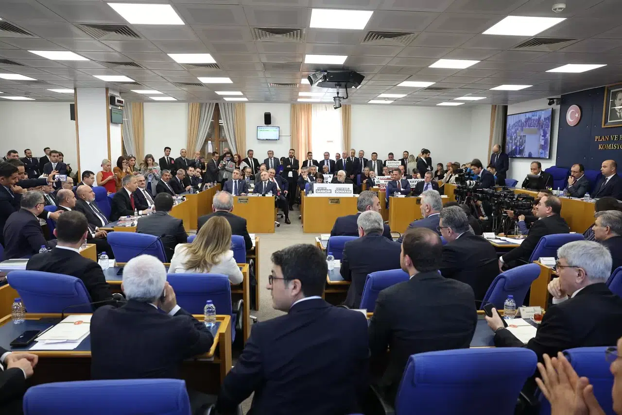 Çorum’un Sağlık Sorunlarını Bakana Elden Verdi