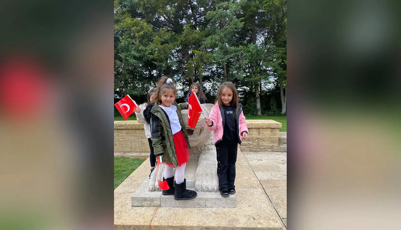 Cumhuriyetin 101’inci Yılında Minikler Atanın Huzurunda