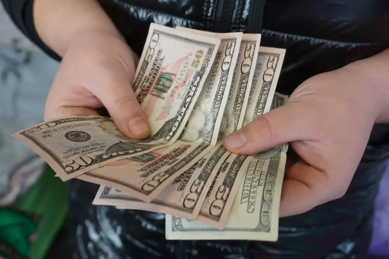 Emniyet Çorum’da Sahte Dolar Arıyor