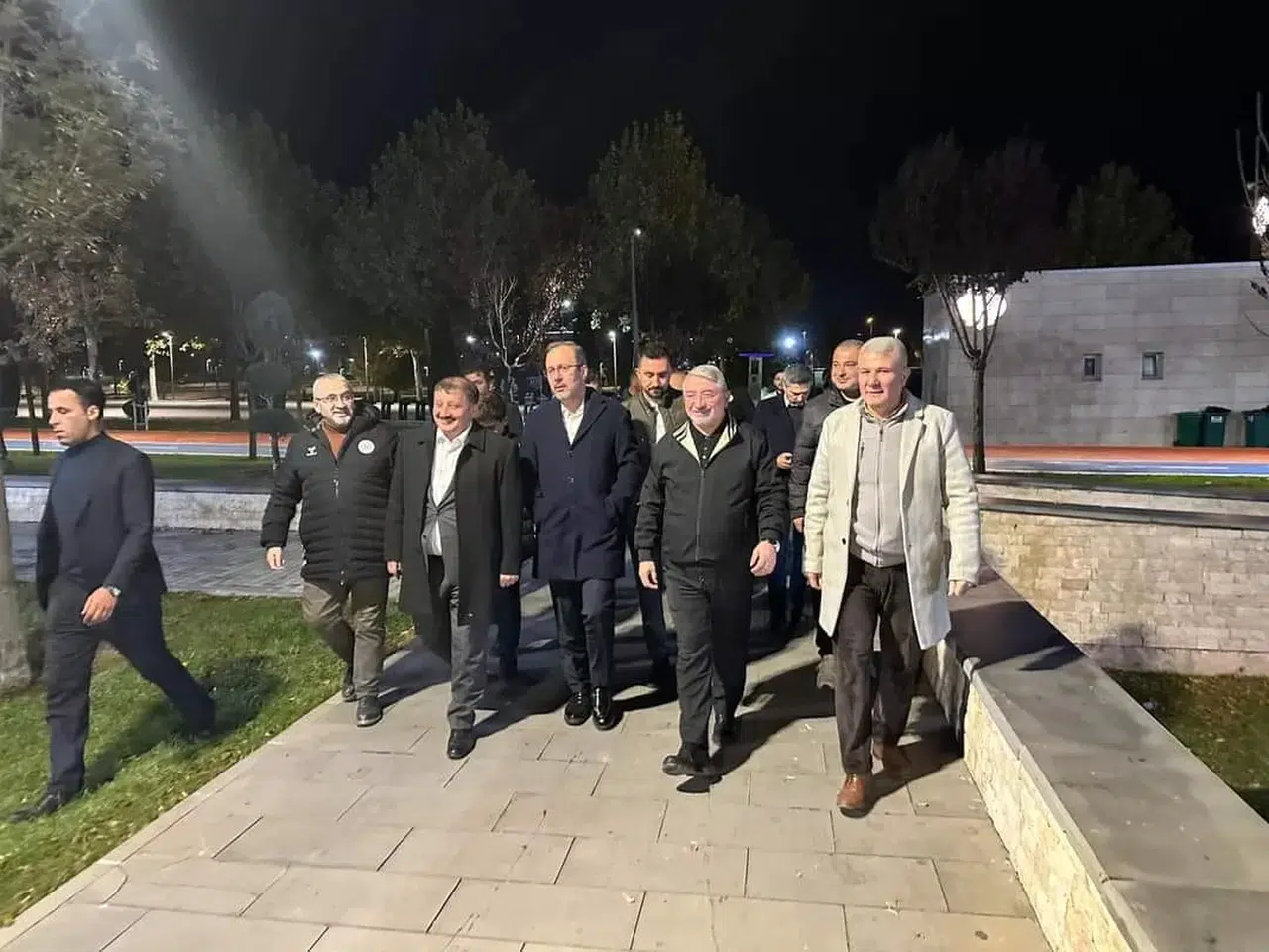 Eski Bakandan Sürpriz Ziyaret