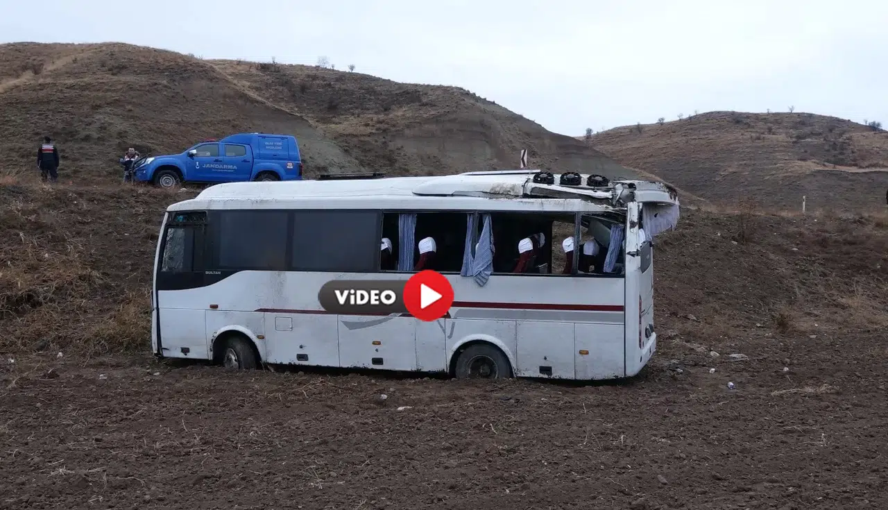 Midibüs Şarampole Devrildi, Onlarca Yaralı Var