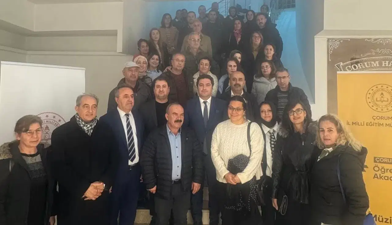 Öğretmen Akademileri'nde Müzik Eğitimi
