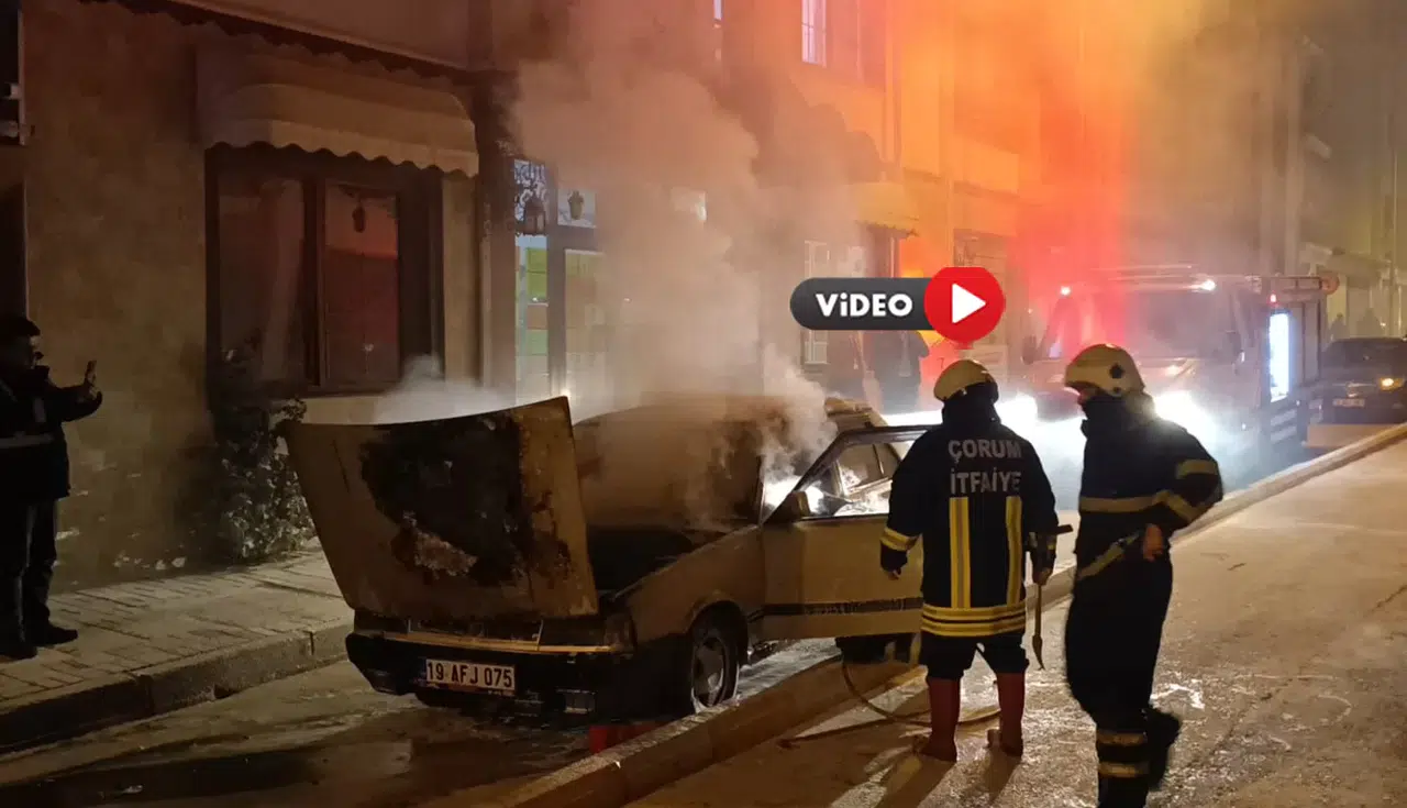 Seyir Halindeki Otomobilden Dumanlar Bir Anda Yükseldi