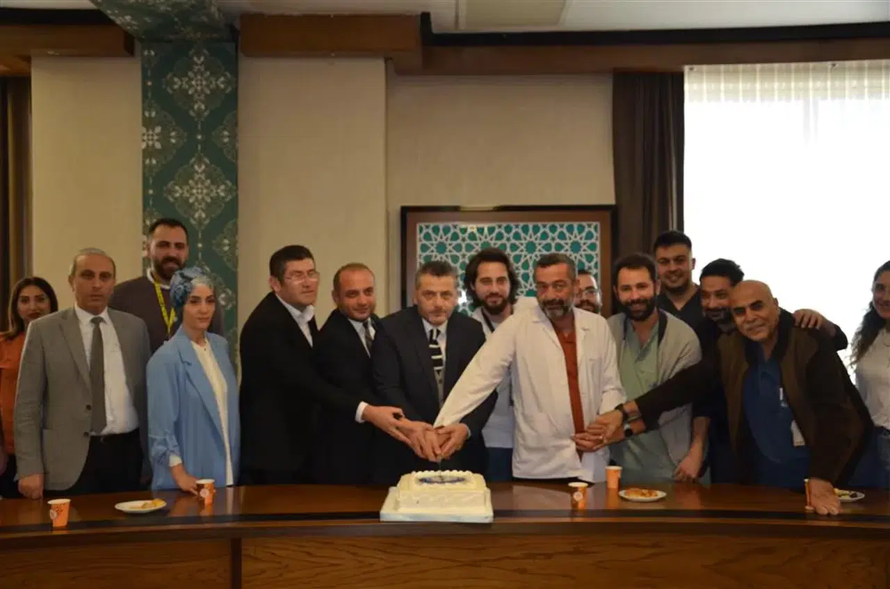 Sinan Zehir, Hastane Çalışanlarını Ziyaret Etti