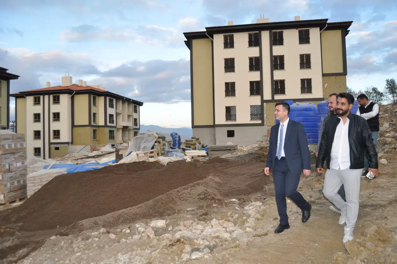 TOKİ Konutlarının Son Durumunu İnceledi
