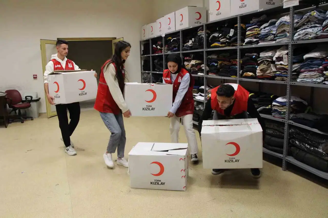 Amasya Kızılay Butik’ten 3 Yılda 15 Binden Fazla Üniversiteliye Kıyafet Takviyesi