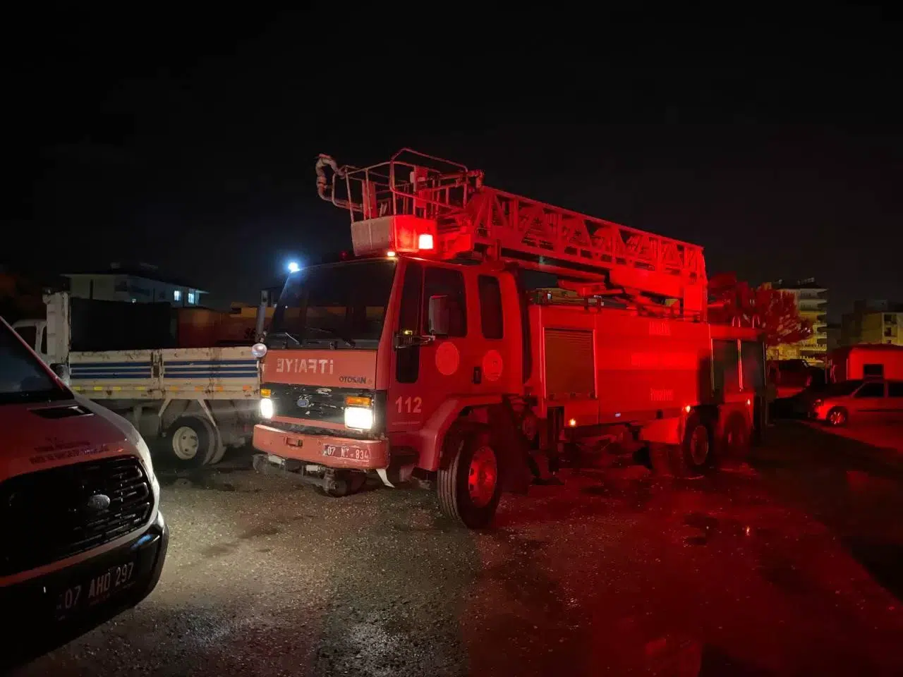 Antalya’da Belediyeye İlişkin Depoda Yangın