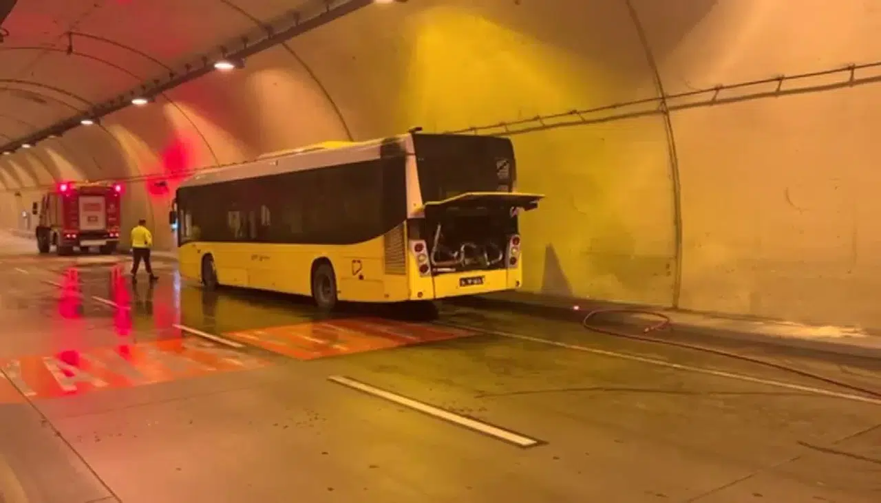 Bomonti Tüneli’nde İETT Otobüsünde Yangın