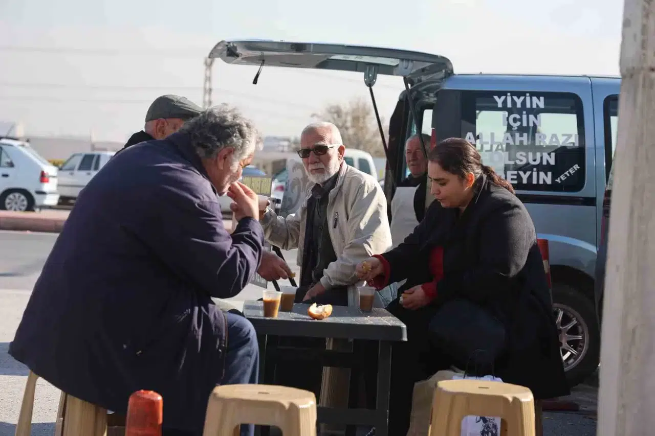 Bu Çorbadan İçenlerin Hesabı Yalnızca ’Hayır Duası’